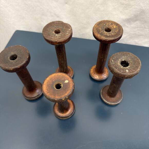 Vintage Industrial Lot Of 5 Wooden Textile Bobbins Wood Metal Farmhouse Sewing - Picture 3 of 7